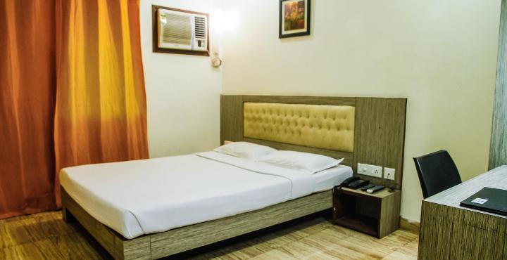 Hotel Crestwood